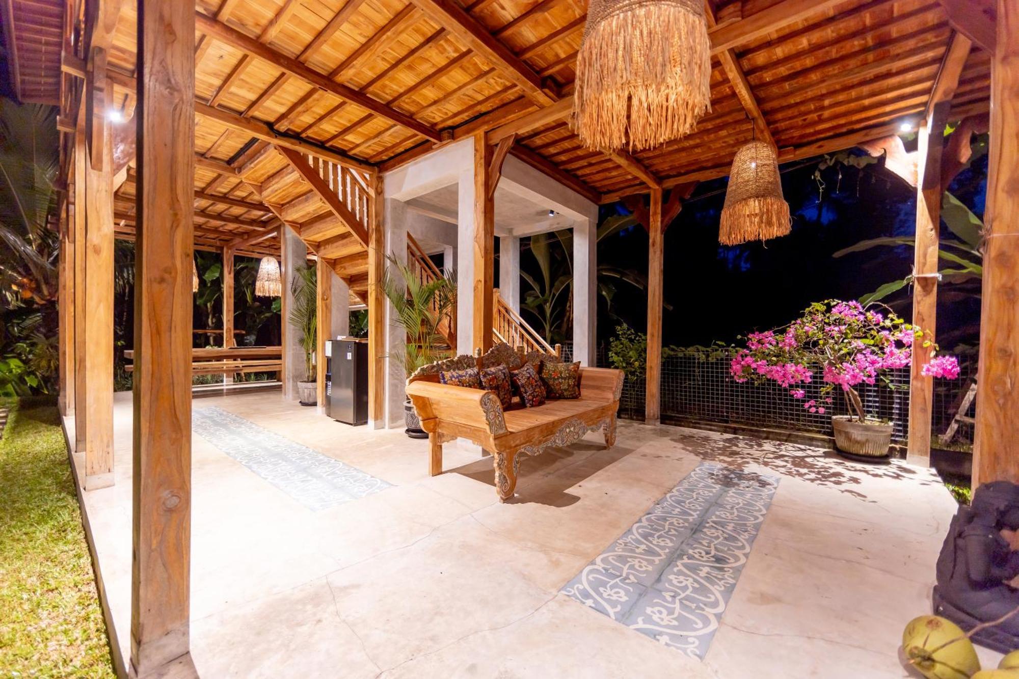 Rumah Guci Ubud  Bagian luar foto